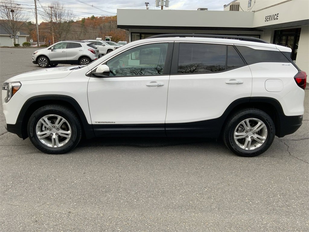 Used 2023 GMC Terrain SLE w/ Driver Convenience Package image 34