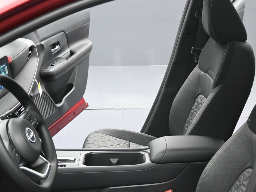 New 2026 Nissan Kicks SV w/ SV Premium Package image 17