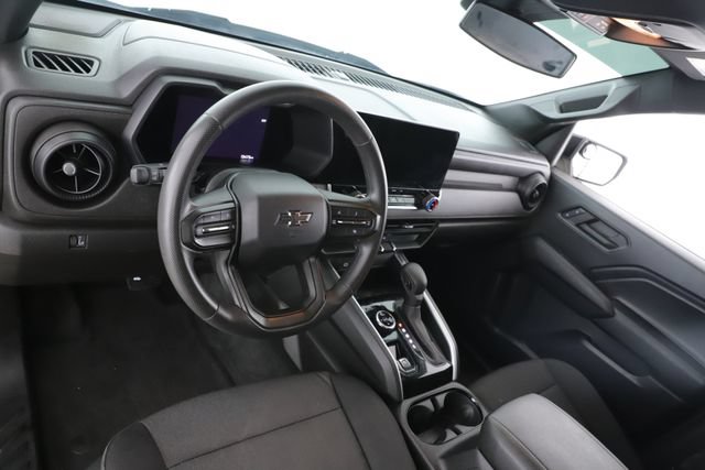 Used 2023 Chevrolet Colorado Trail Boss w/ Technology Package AWD/4WD image 17