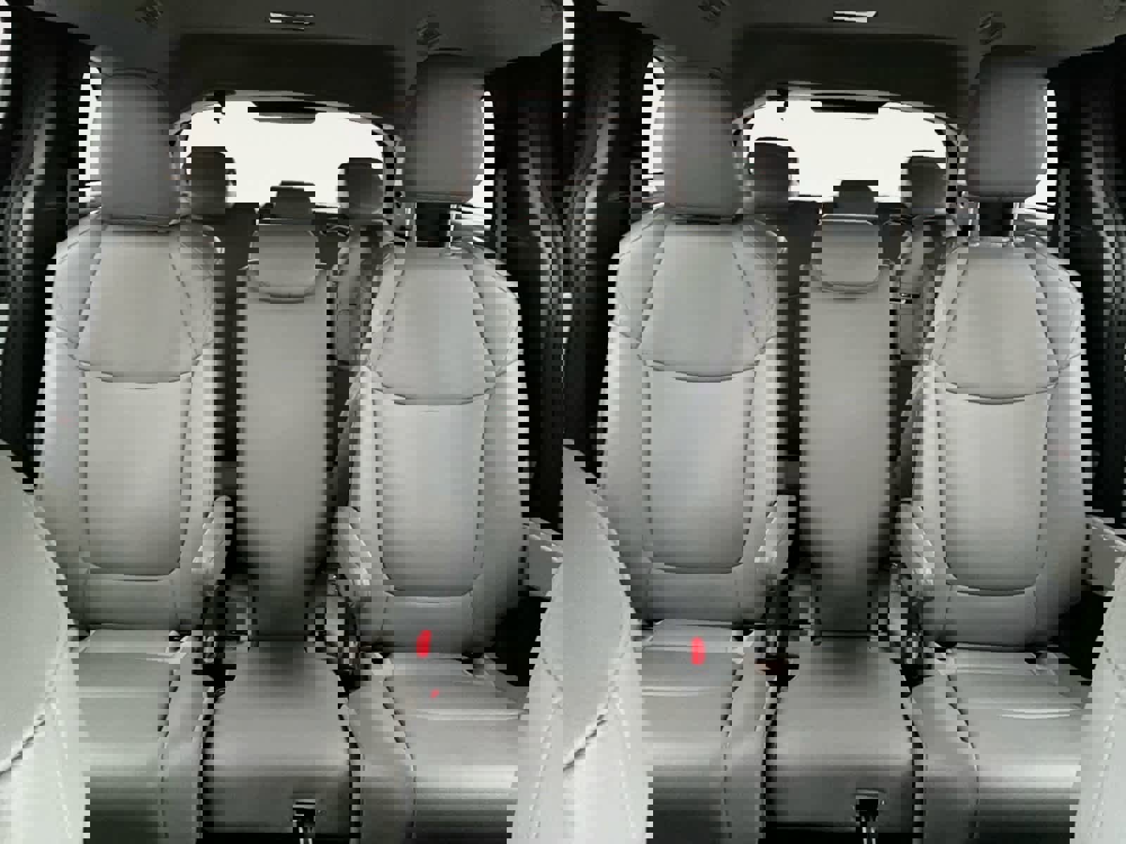 Used 2025 Toyota Sienna XLE image 26