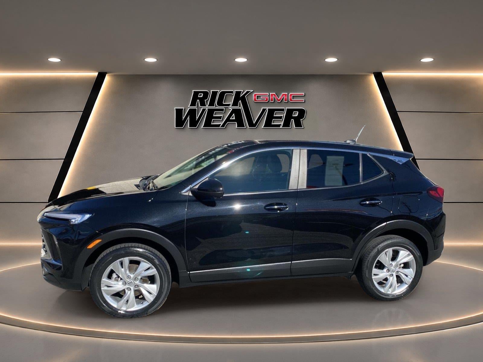 Certified 2024 Buick Encore GX Preferred w/ Comfort Package AWD/4WD image 4