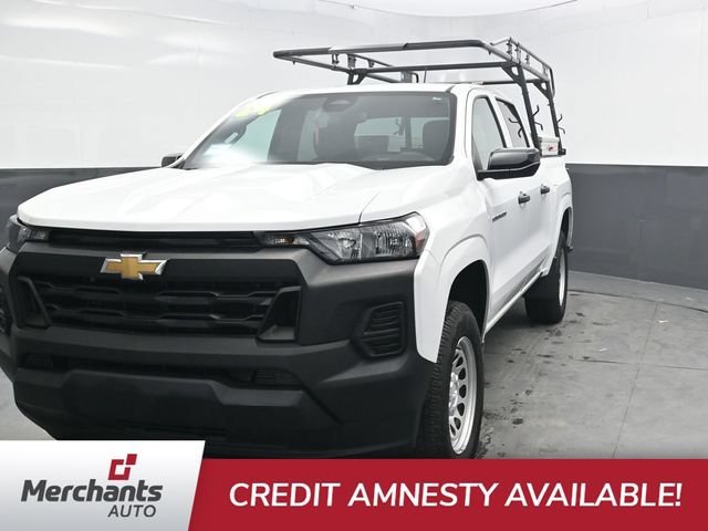 Used 2024 Chevrolet Colorado W/T w/ Safety Package RWD image 2