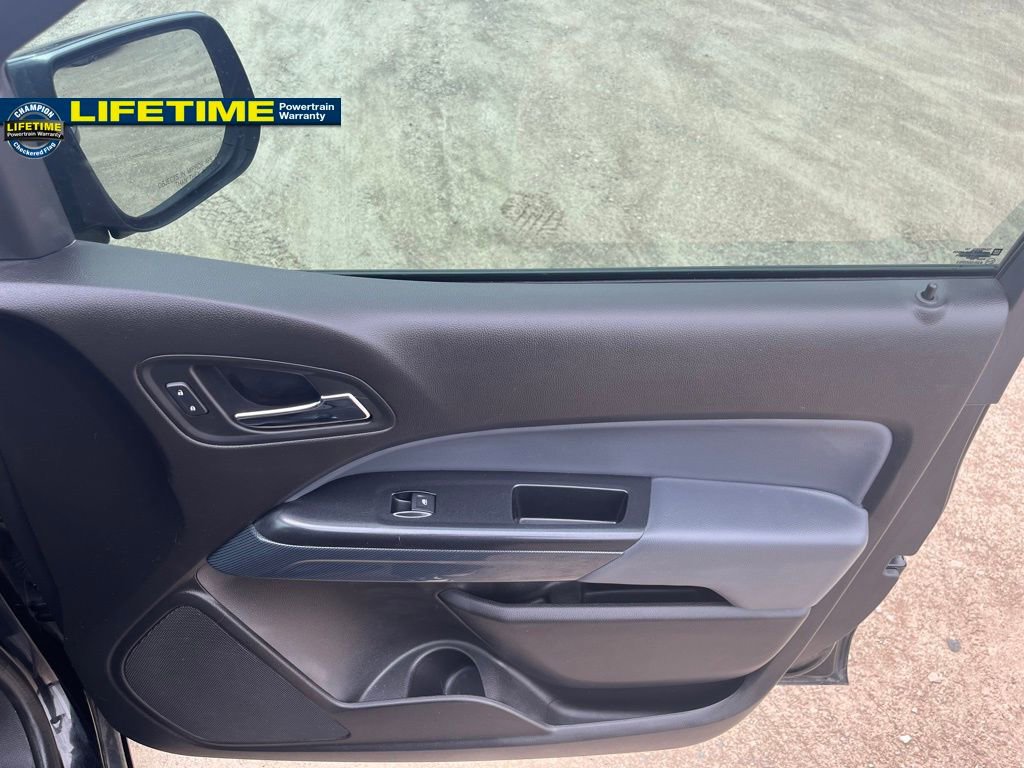 Used 2016 Chevrolet Colorado Z71 w/ Z71 Midnight Edition AWD/4WD image 34