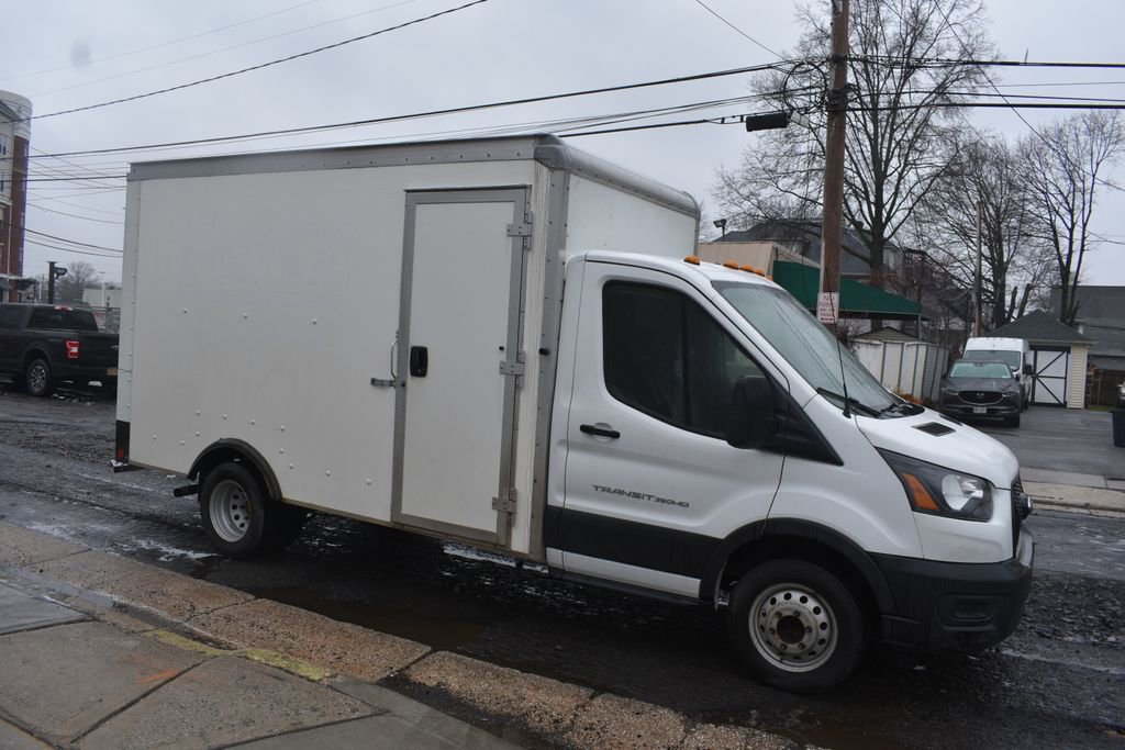 Used 2022 Ford Transit 350 DRW image 5
