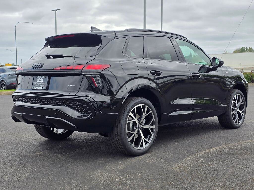 New 2026 Audi Q3 quattro 2.0T AWD/4WD image 5
