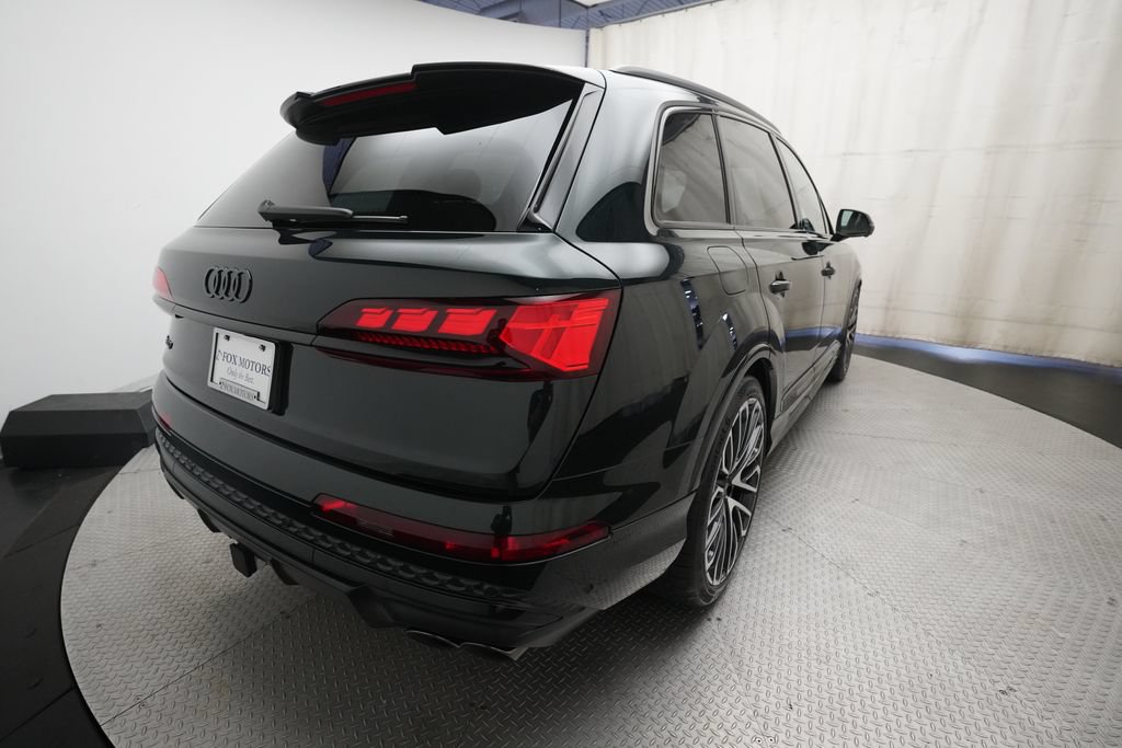 New 2026 Audi SQ7 Prestige AWD/4WD image 13