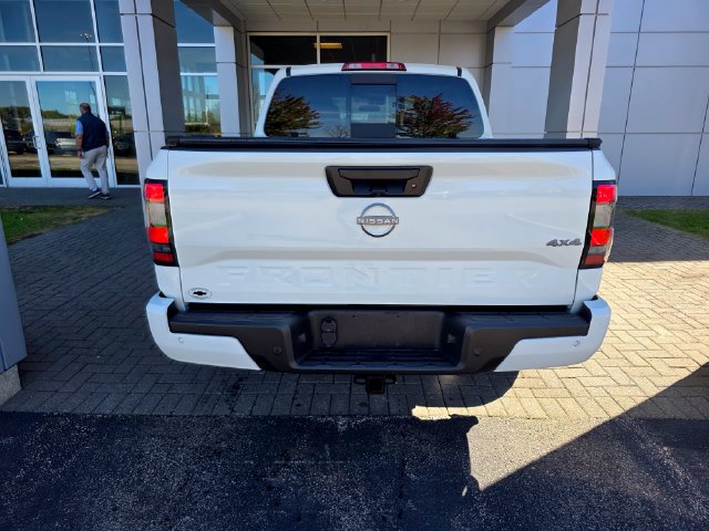 Used 2025 Nissan Frontier SV w/ SV Convenience Package AWD/4WD image 3