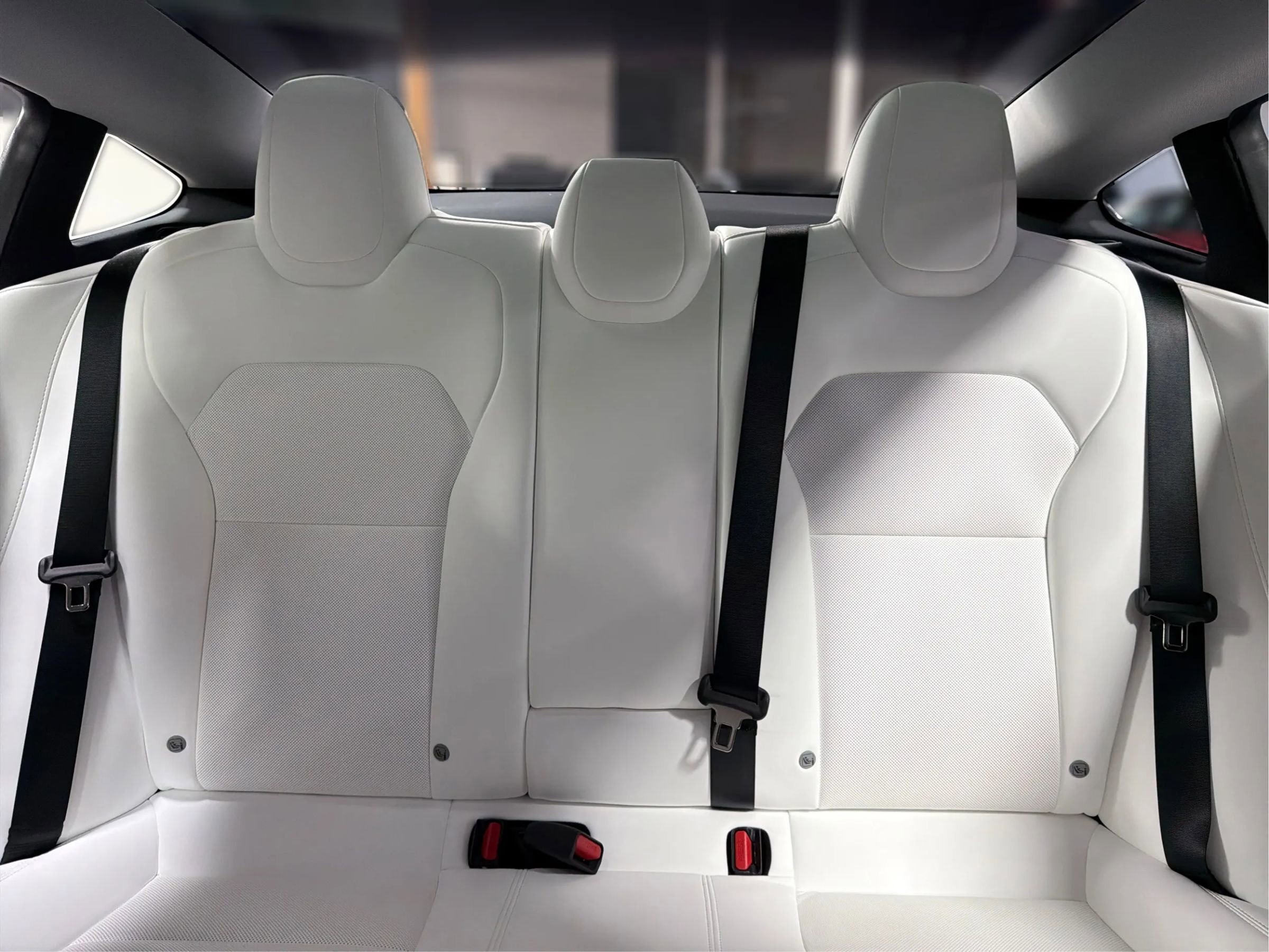 Used 2024 Tesla Model 3 Performance image 12