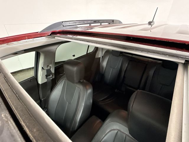 Used 2017 Chevrolet Equinox Premier w/ Enhanced Convenience Package AWD/4WD image 23