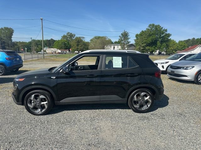 Used 2025 Hyundai Venue SEL
