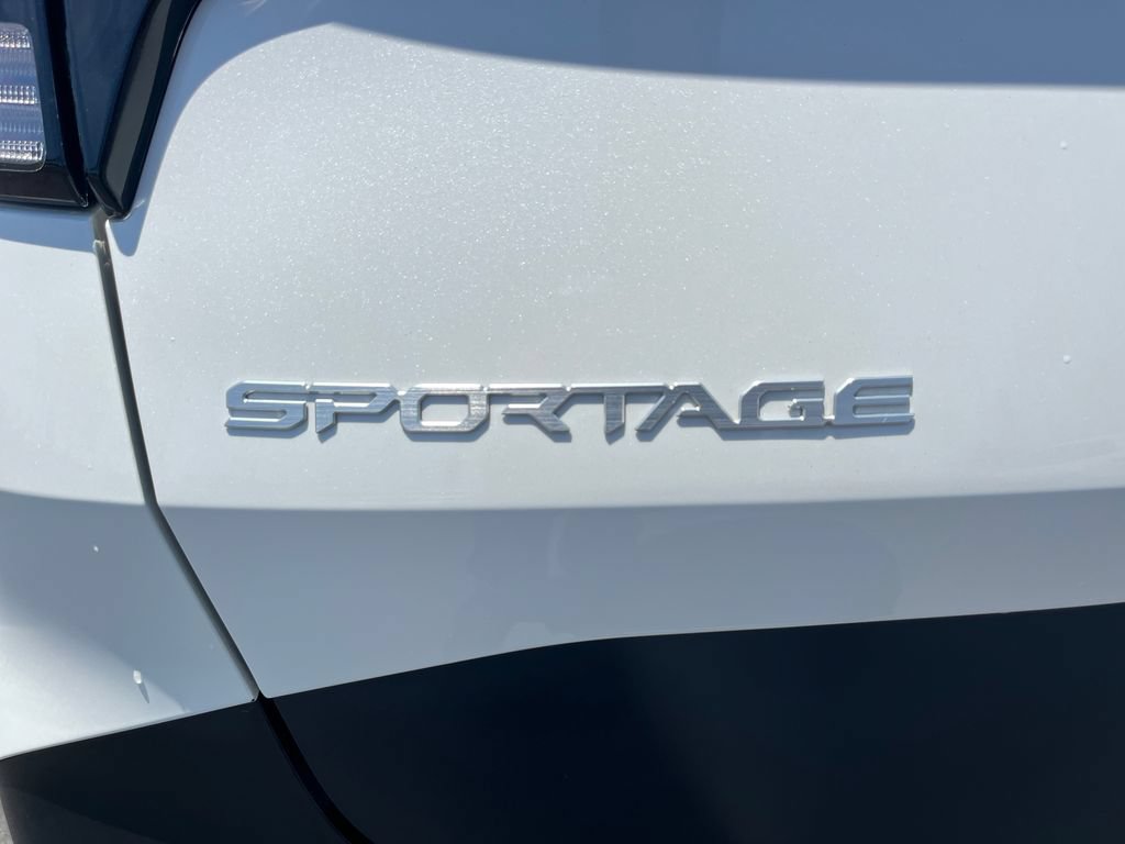 Used 2024 Kia Sportage LX FWD image 44