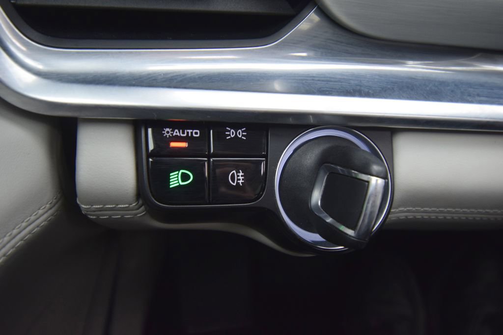 Used 2017 Porsche Panamera Turbo image 43