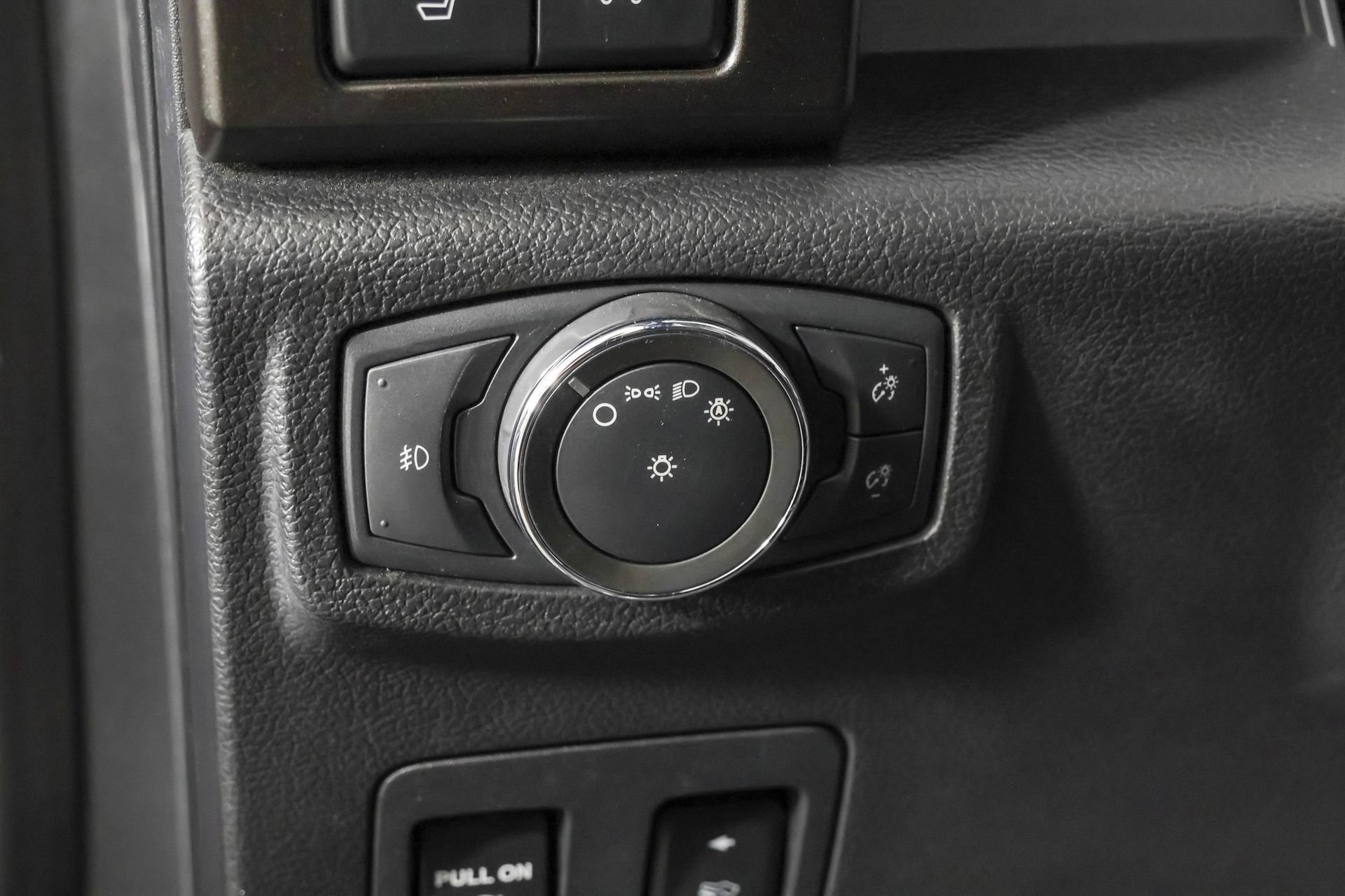 Used 2021 Ford Expedition Limited AWD/4WD image 27