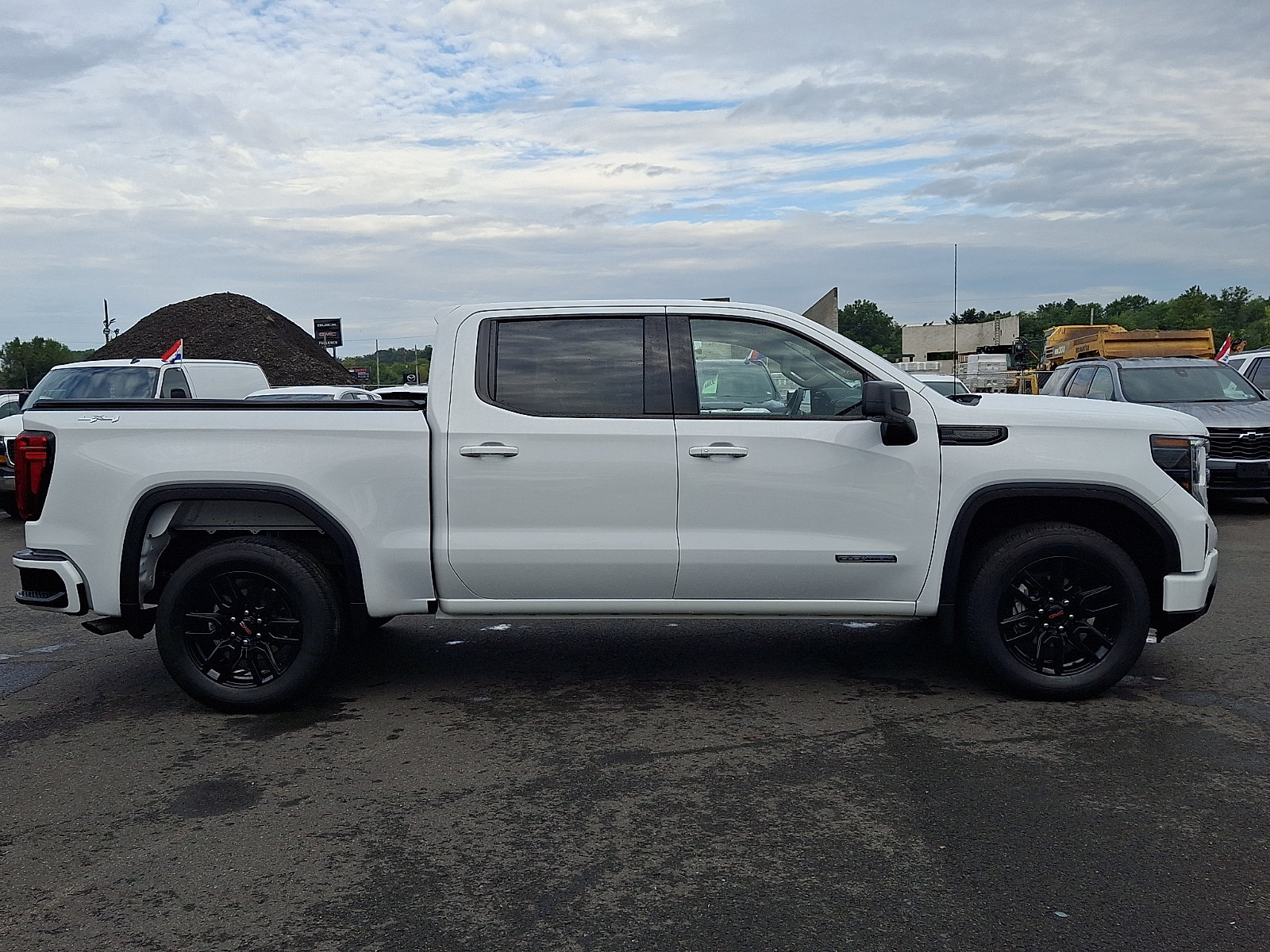 Certified 2024 GMC Sierra 1500 Elevation AWD/4WD image 7