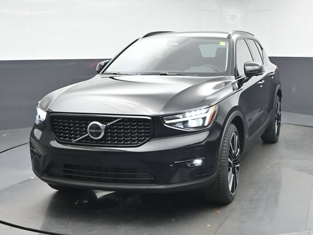 New 2026 Volvo XC40 B5 Ultra w/ Protection Package Premier AWD/4WD image 3