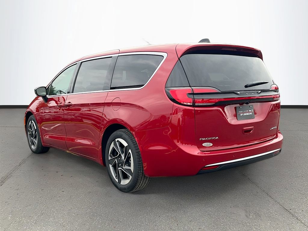 New 2027 Chrysler Pacifica Touring Plus FWD image 5