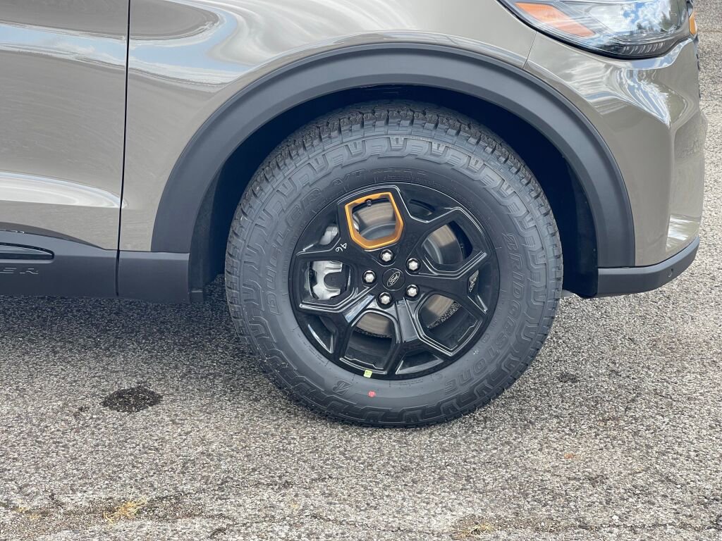 New 2026 Ford Explorer ST image 17