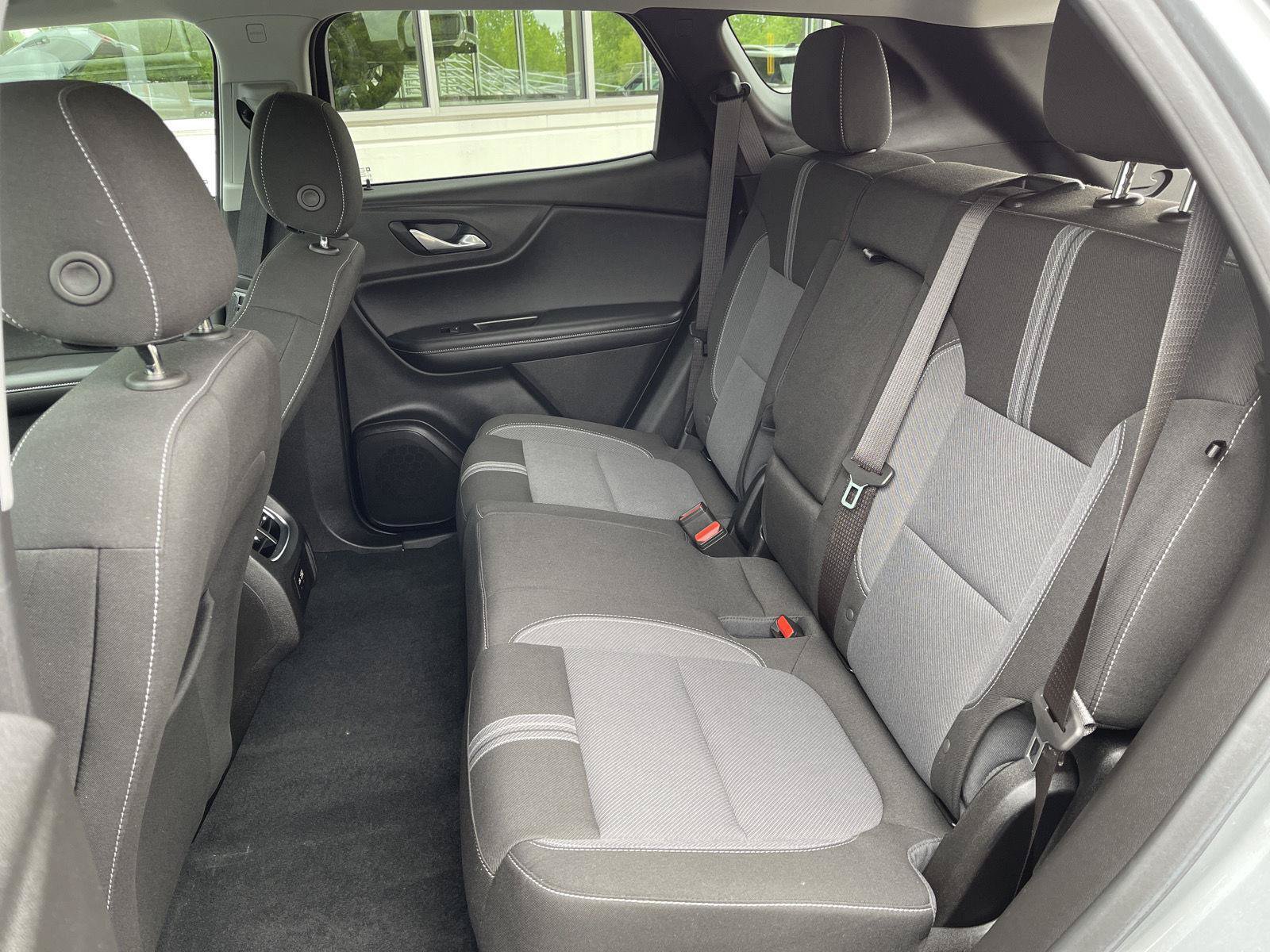 Used 2024 Chevrolet Blazer LT w/ Driver Confidence Package FWD image 34