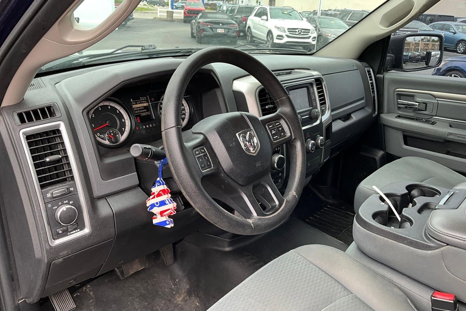 Used 2017 RAM 1500 Classic SLT AWD/4WD image 16