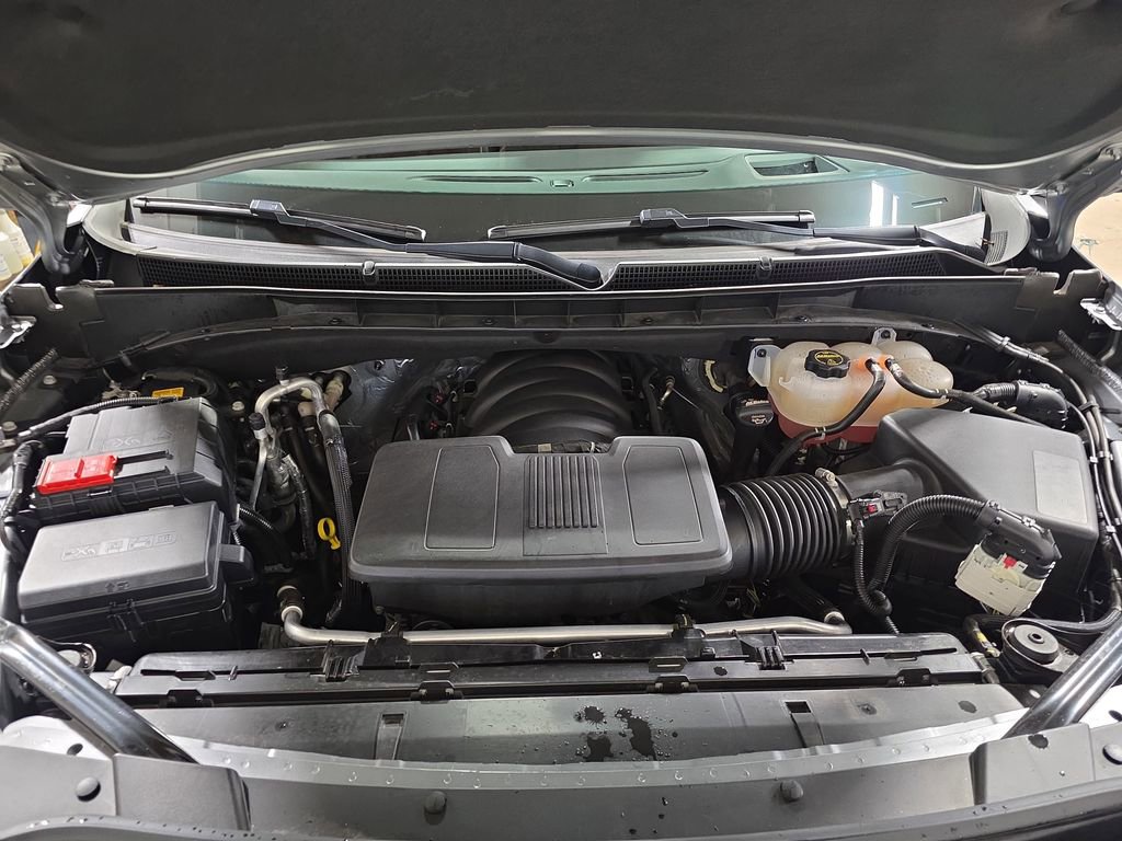 Used 2024 Cadillac Escalade Sport w/ LPO, ONYX Package image 36