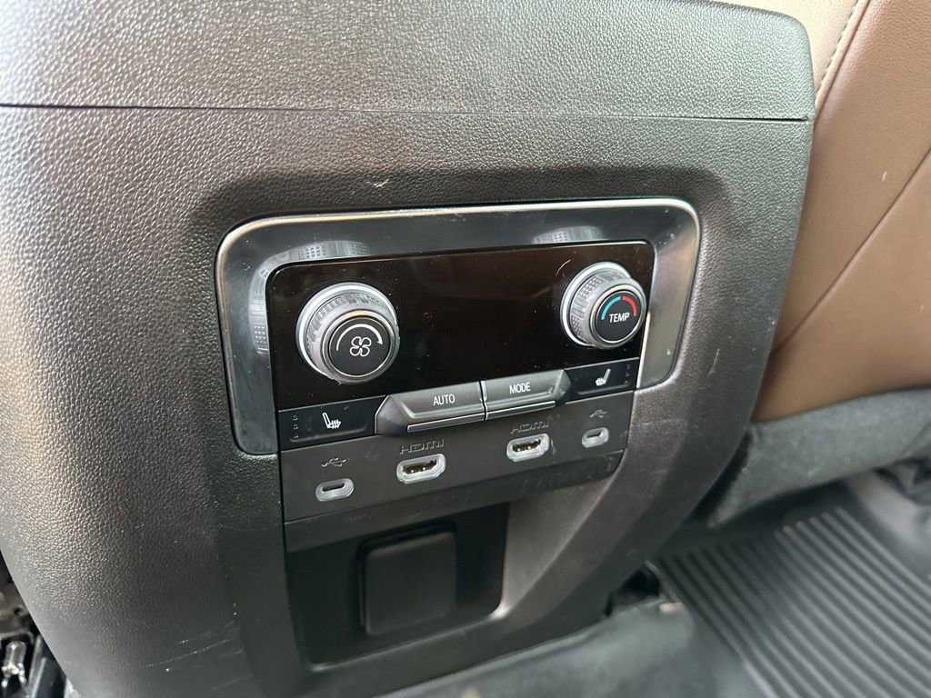 Used 2021 Chevrolet Suburban High Country image 20