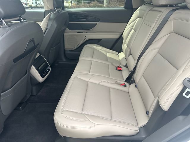 Used 2025 Lincoln Nautilus Premier AWD/4WD image 22