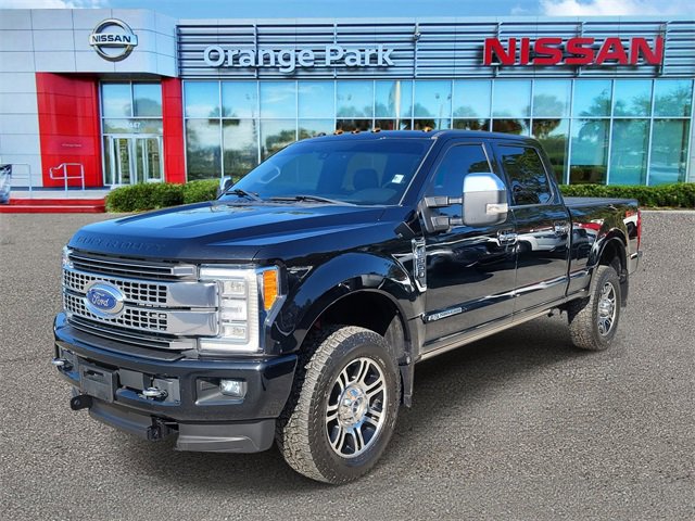 Used 2017 Ford F350 Platinum w/ Platinum Ultimate Package image 4