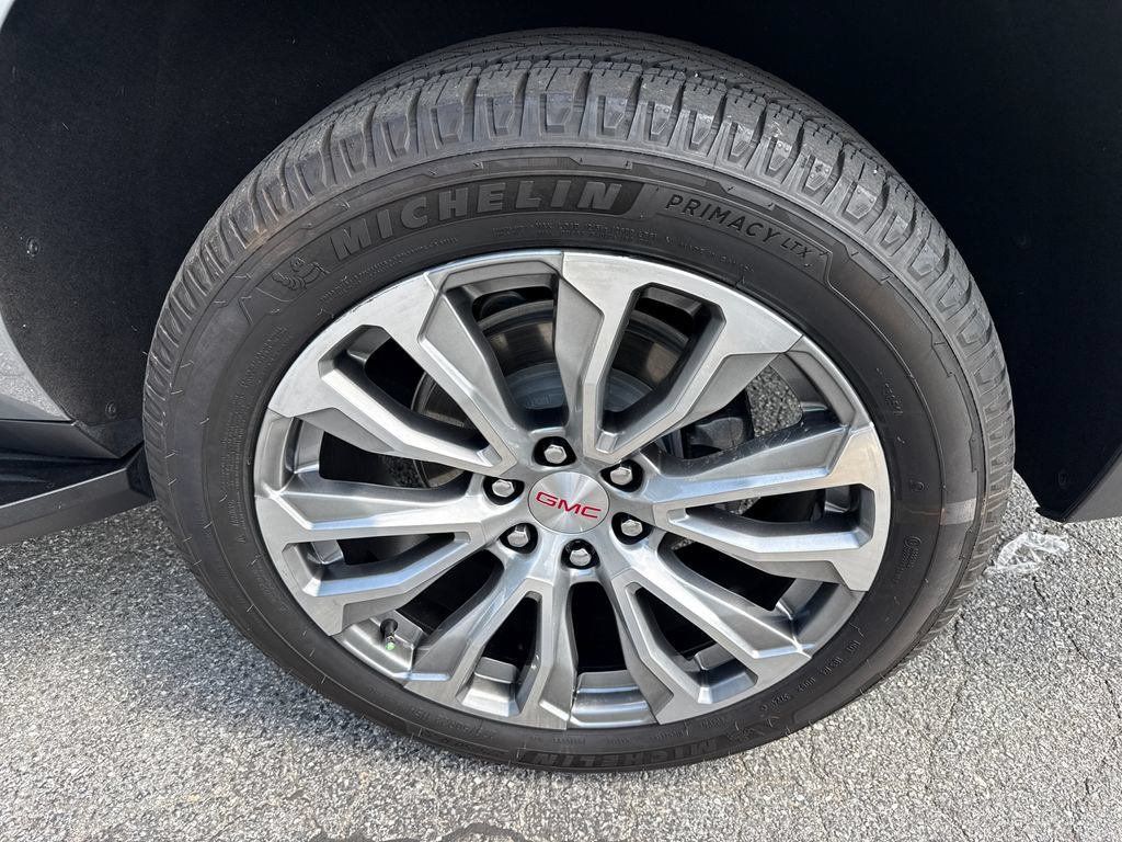 Used 2024 GMC Yukon XL Denali AWD/4WD image 19
