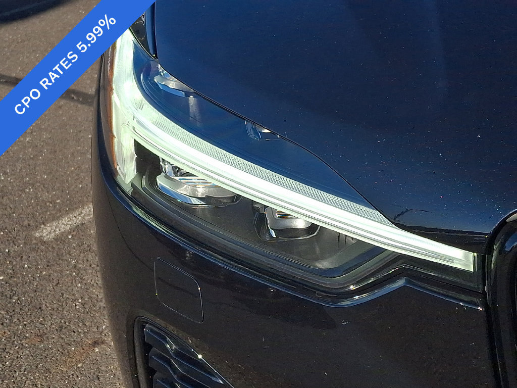 Certified 2024 Volvo XC60 B5 Plus w/ Protection Package Premier AWD/4WD image 11