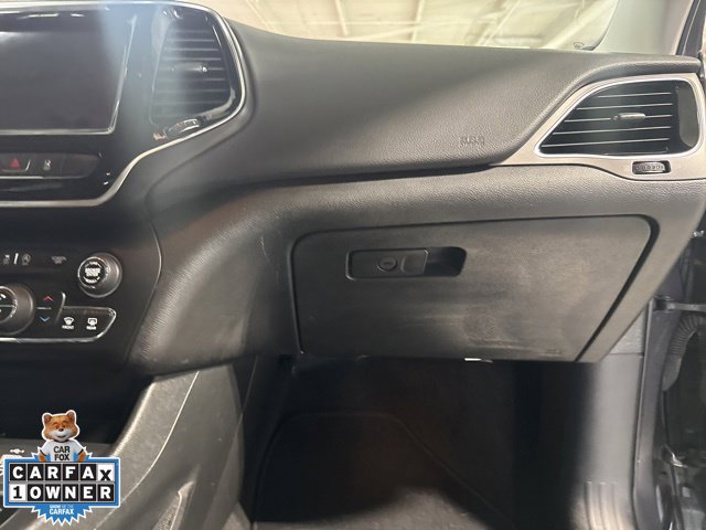 Used 2019 Jeep Cherokee Limited w/ Technology Group AWD/4WD image 36