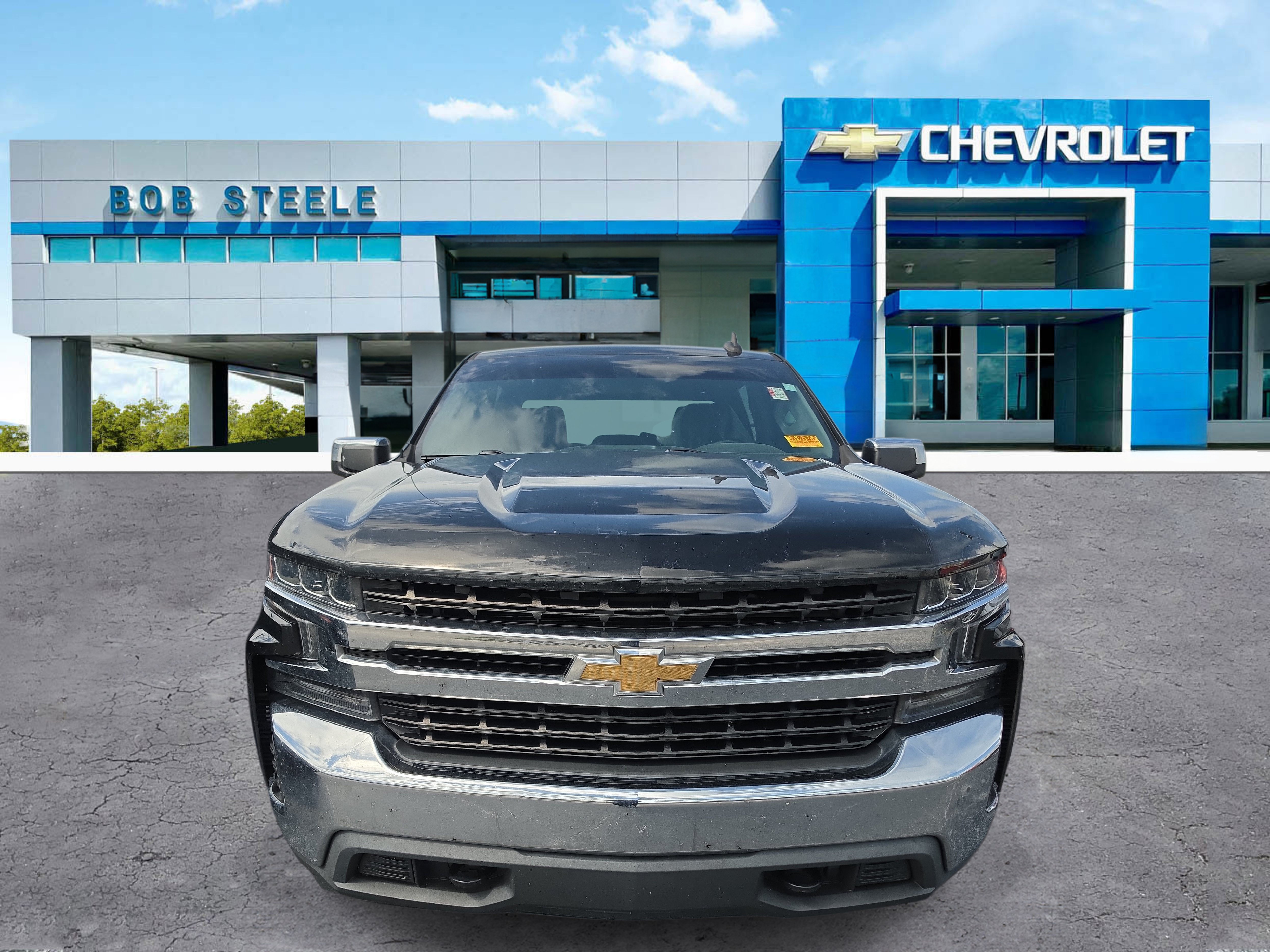 Used 2021 Chevrolet Silverado 1500 LT AWD/4WD image 2
