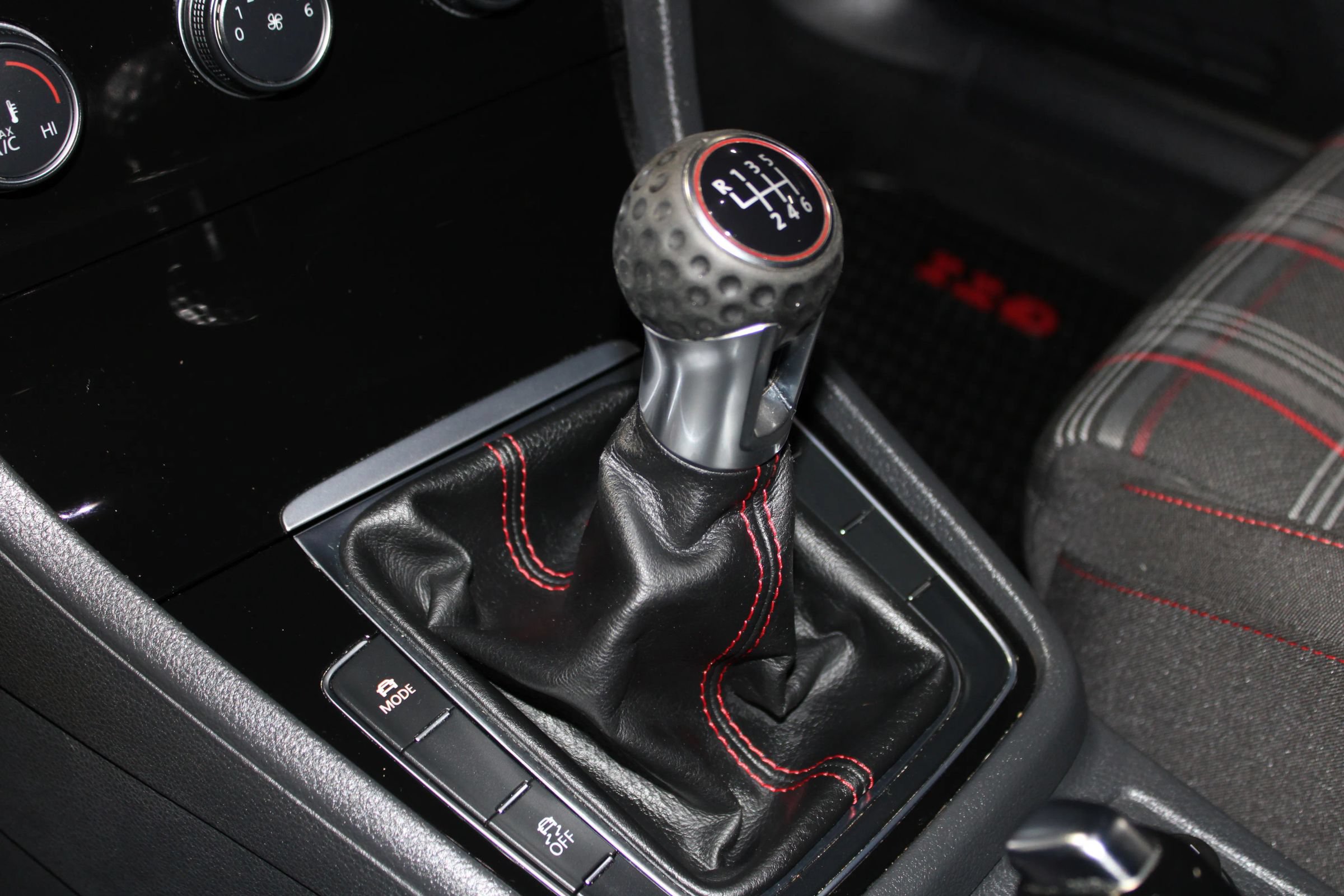 Used 2018 Volkswagen GTI S FWD image 20