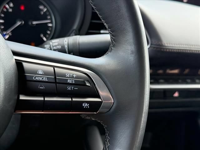 Used 2024 MAZDA MAZDA3 s FWD image 19
