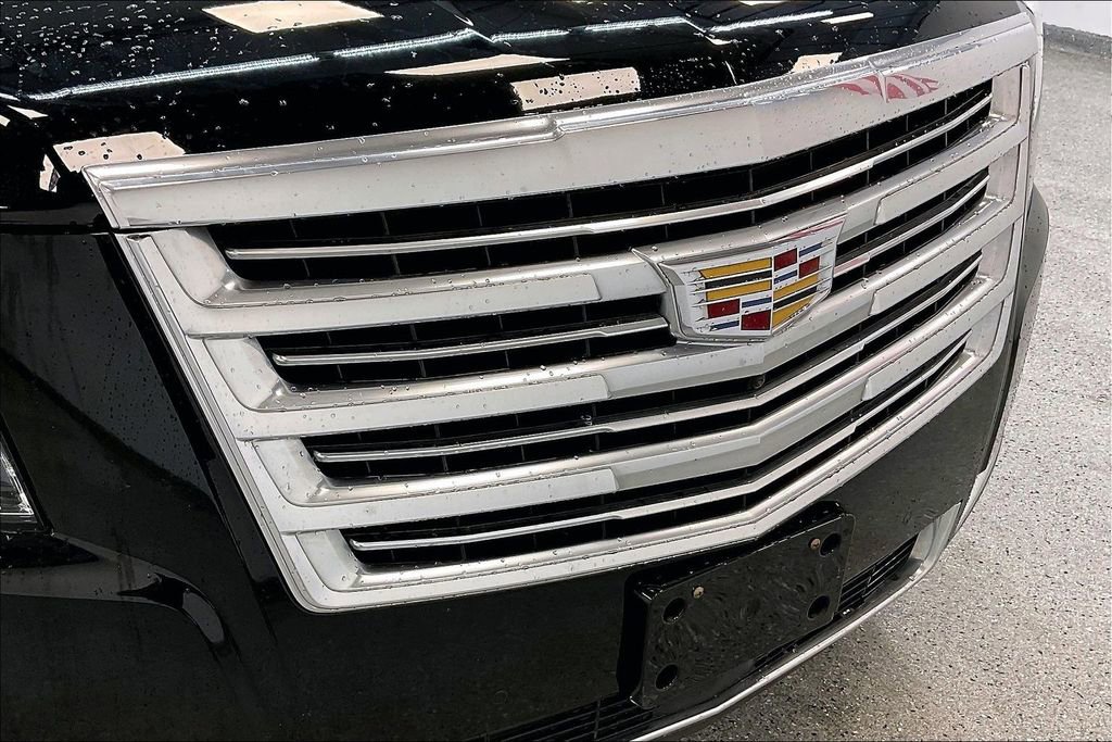 Used 2017 Cadillac Escalade Platinum AWD/4WD image 33