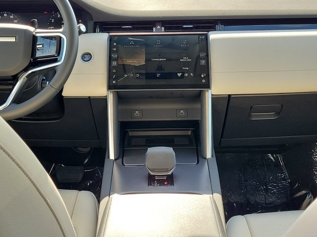 Used 2025 Land Rover Discovery Sport S AWD/4WD image 17