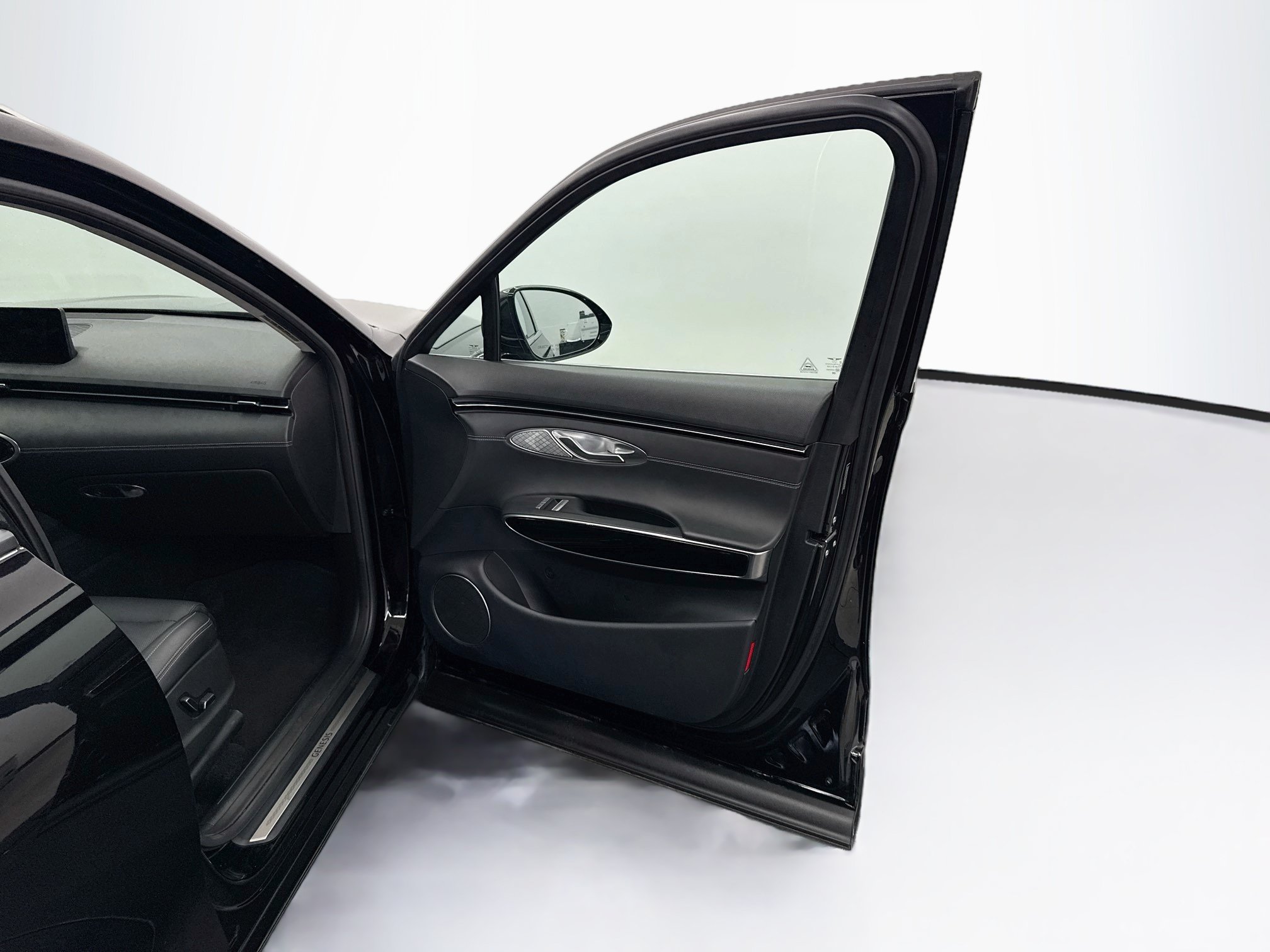 Used 2025 Genesis GV70 2.5T AWD/4WD image 34