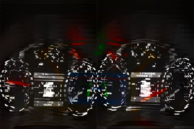 Used 2024 GMC Terrain SLT image 27