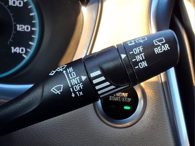 Used 2022 Chevrolet Traverse LS image 26