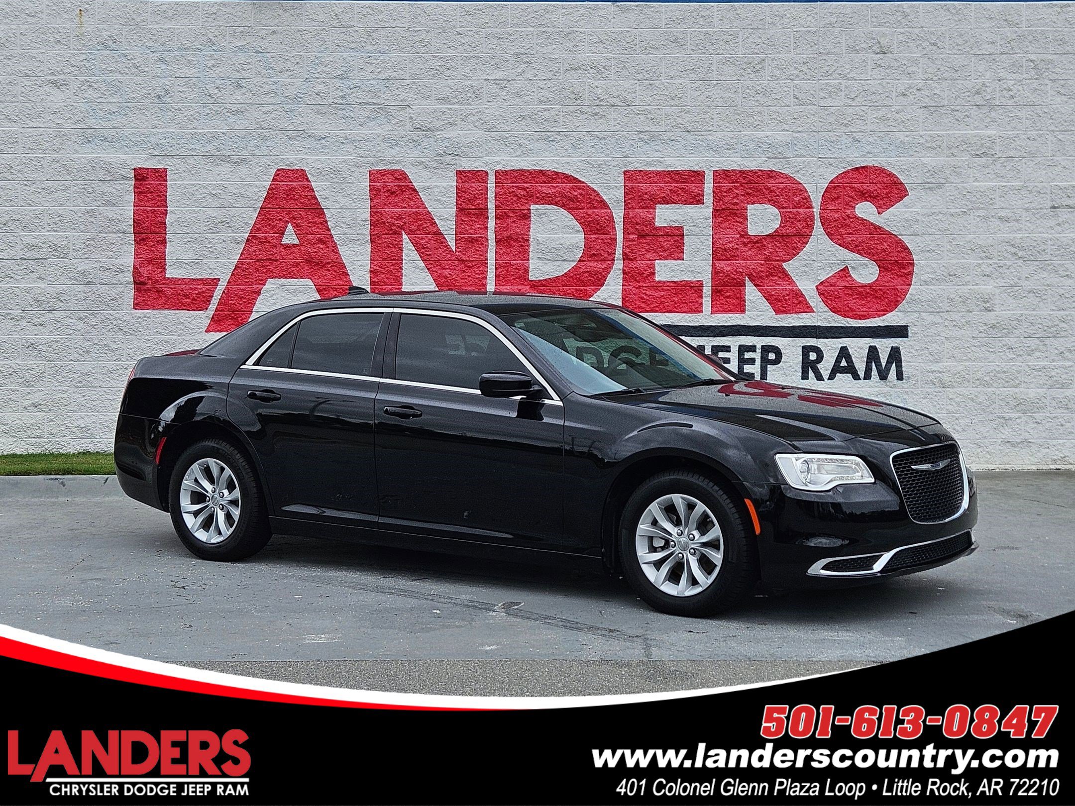 Used 2023 Chrysler 300 Touring