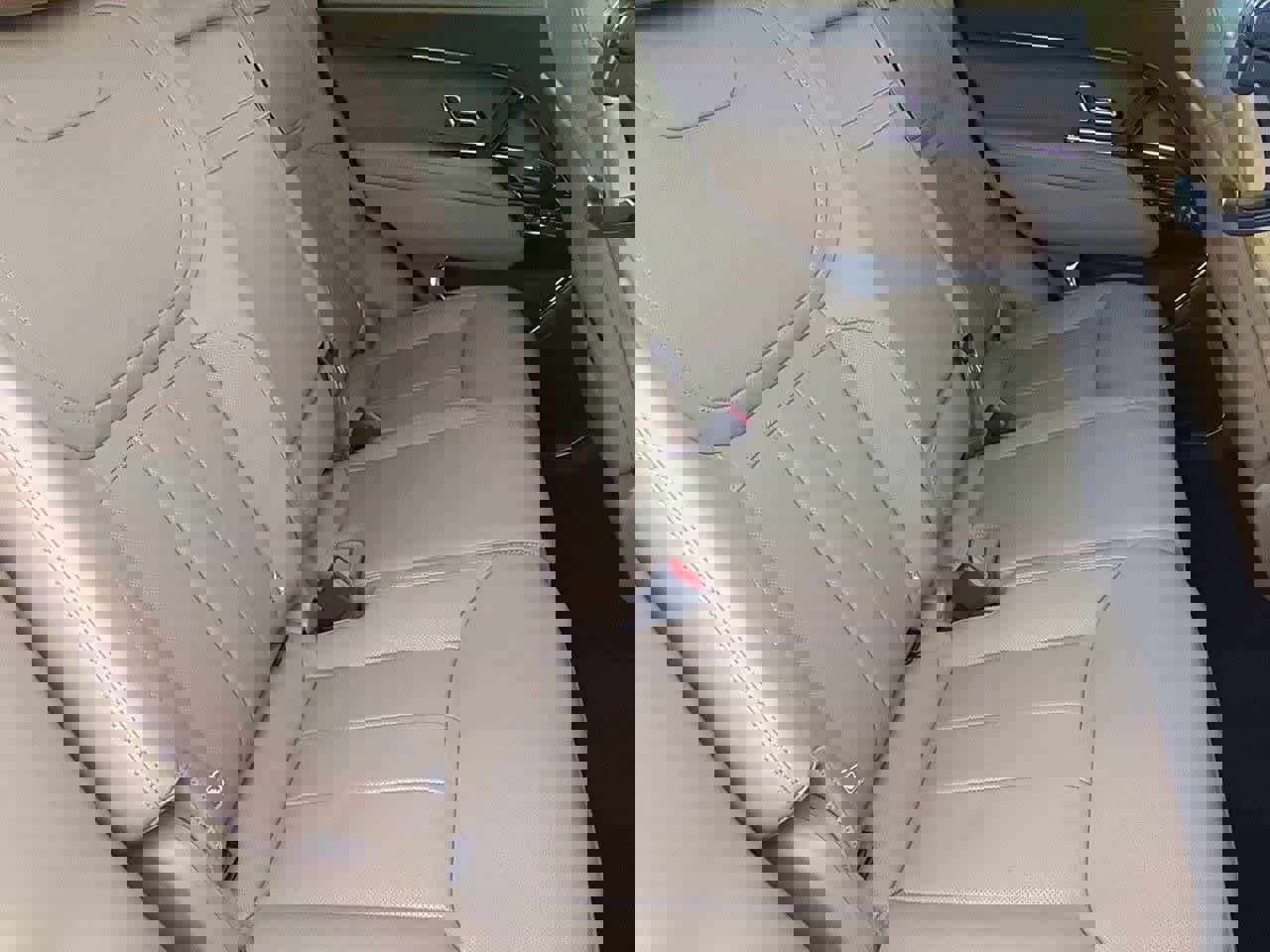 Used 2023 Land Rover Range Rover Sport SE image 20