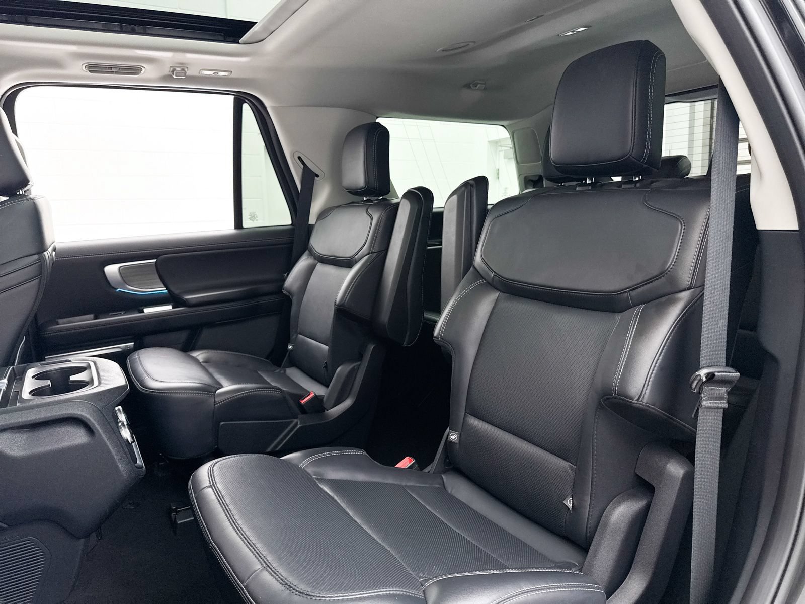 Used 2025 Ford Expedition Platinum AWD/4WD image 35