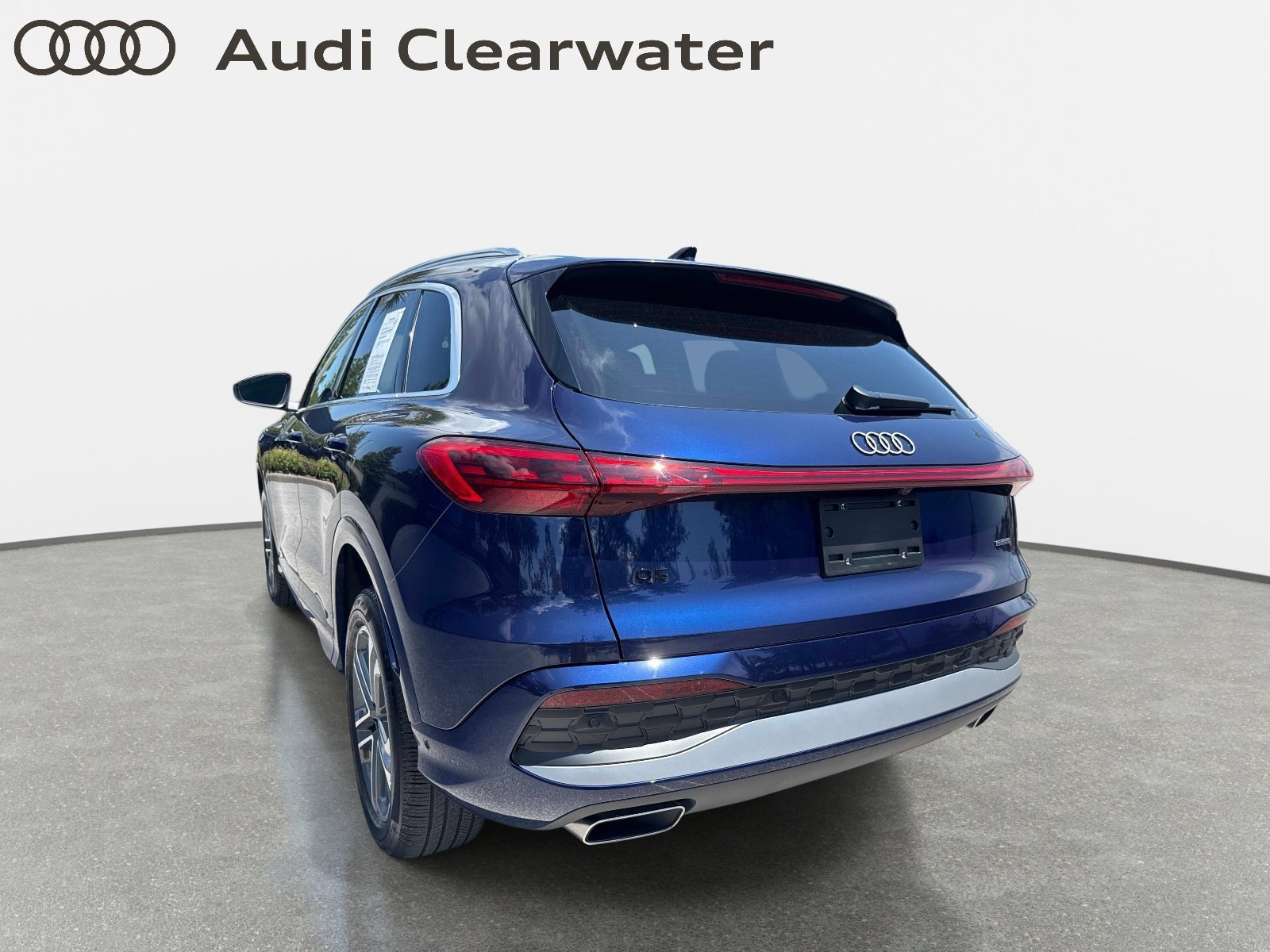 Used 2025 Audi Q5 Premium w/ Convenience Package AWD/4WD image 8
