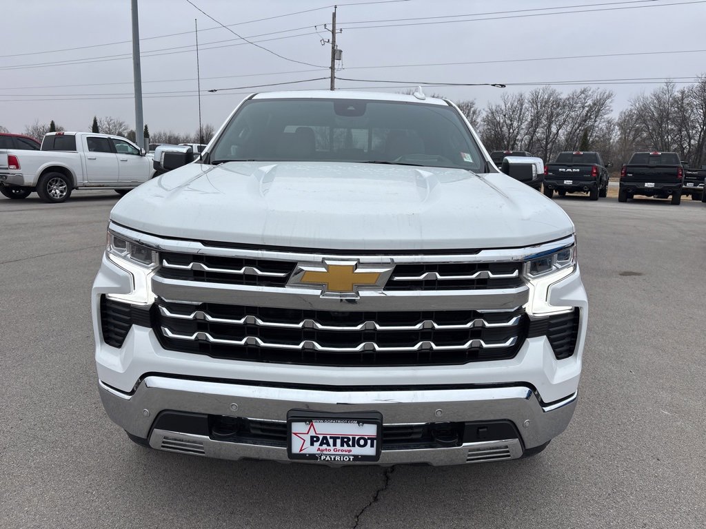 Used 2024 Chevrolet Silverado 1500 LTZ image 9