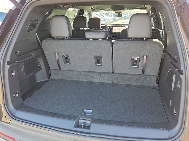 New 2026 Chevrolet Traverse LT image 6