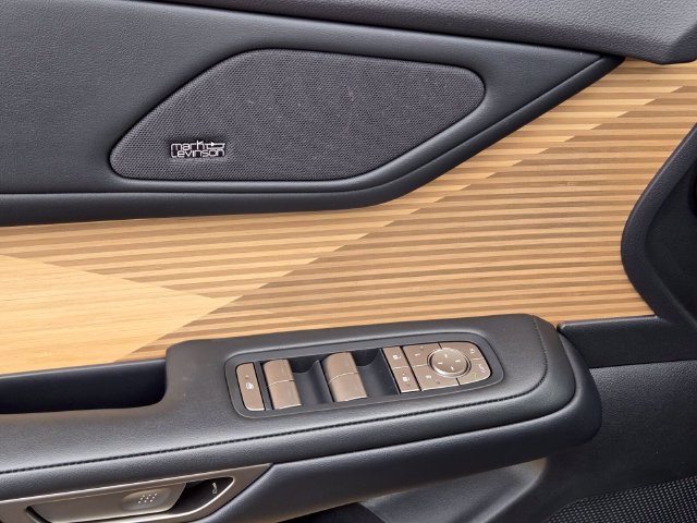 New 2026 Lexus ES 500e w/ Cold Area Package AWD/4WD image 9