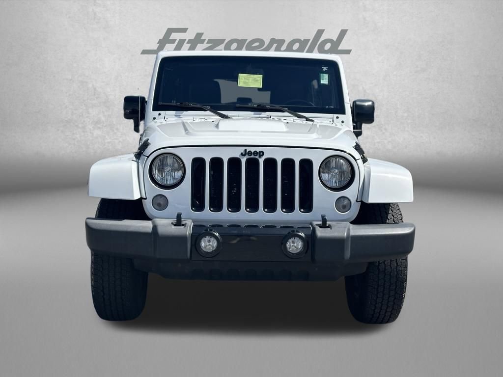 Used 2015 Jeep Wrangler Unlimited Sahara AWD/4WD image 3