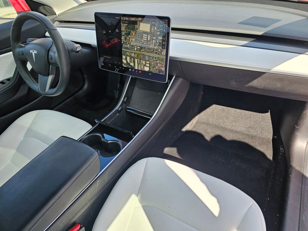 Used 2019 Tesla Model 3 Long Range image 13
