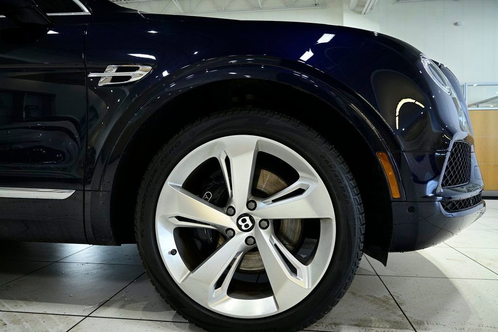 Used 2019 Bentley Bentayga image 9