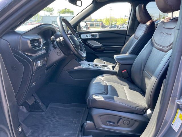 Used 2021 Ford Explorer Platinum w/ Equipment Group 601A AWD/4WD image 41