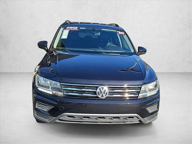 Used 2020 Volkswagen Tiguan SE w/ Panoramic Sunroof Package FWD image 2
